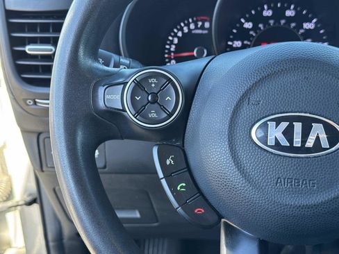 Used 2018 Kia Soul + image 30