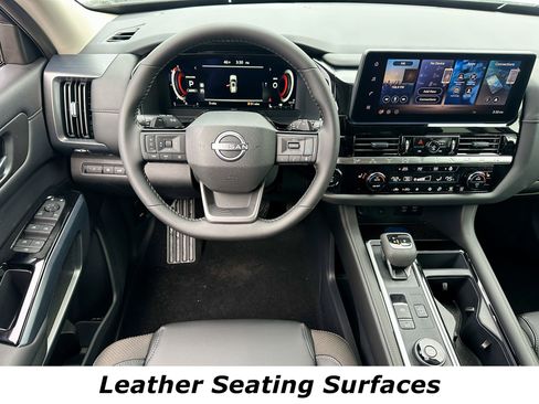 New 2026 Nissan Pathfinder SL AWD/4WD image 4