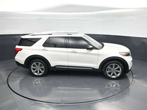 Used 2020 Ford Explorer Platinum w/ Premium Technology Package AWD/4WD image 57