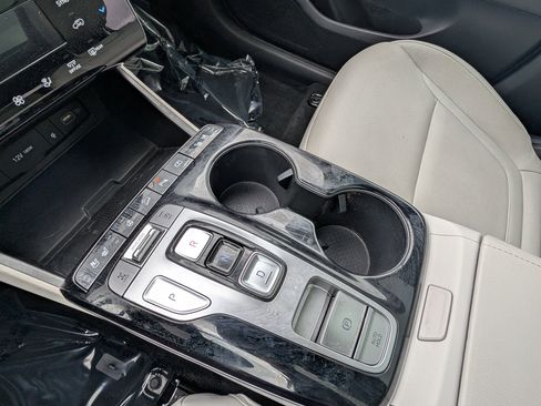 Certified 2023 Hyundai Tucson Limited AWD/4WD image 18