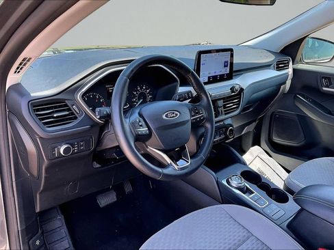Used 2022 Ford Escape SE w/ Convenience Package AWD/4WD image 11