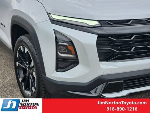 Used 2026 Chevrolet Equinox RS AWD/4WD image 9