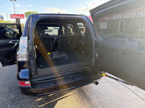Used 2023 Lexus GX 460 Premium AWD/4WD image 33