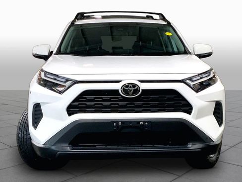 Used 2023 Toyota RAV4 XLE w/ Convenience Package AWD/4WD image 4