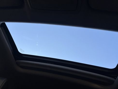 Used 2020 Honda CR-V Touring image 28