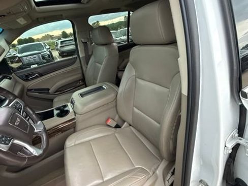 Used 2018 GMC Yukon SLT w/ Premium Edition AWD/4WD image 21