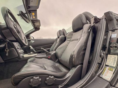 Used 2007 Nissan 350Z Touring image 33