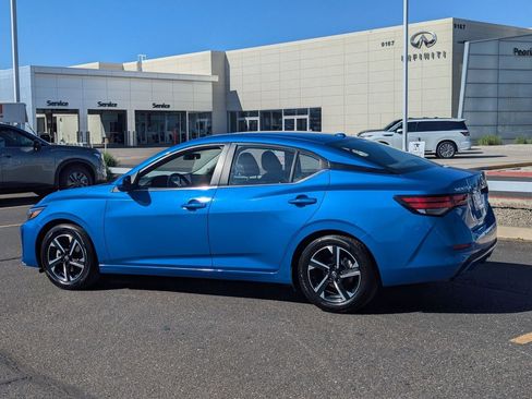 Certified 2025 Nissan Sentra SV image 4