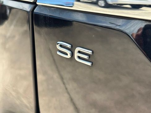 Used 2024 Volkswagen Atlas SE FWD image 44