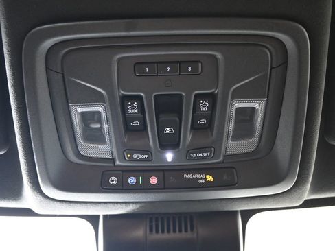 Used 2025 GMC Sierra 1500 Denali Ultimate AWD/4WD image 34