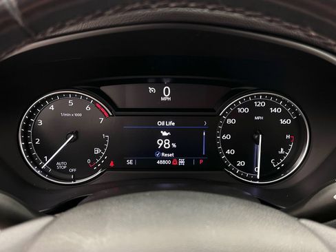 Used 2022 Cadillac XT4 Luxury w/ Cold Weather Package AWD/4WD image 18