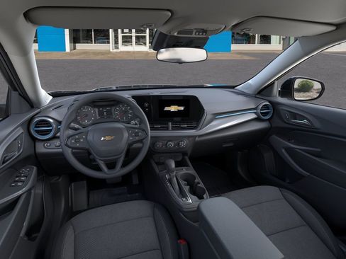 New 2026 Chevrolet Trax LS w/ LS Convenience Package FWD image 16