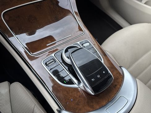 Used 2016 Mercedes-Benz GLC 300 image 19