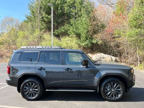 Used 2026 Toyota Land Cruiser w/ Premium Package AWD/4WD image 6