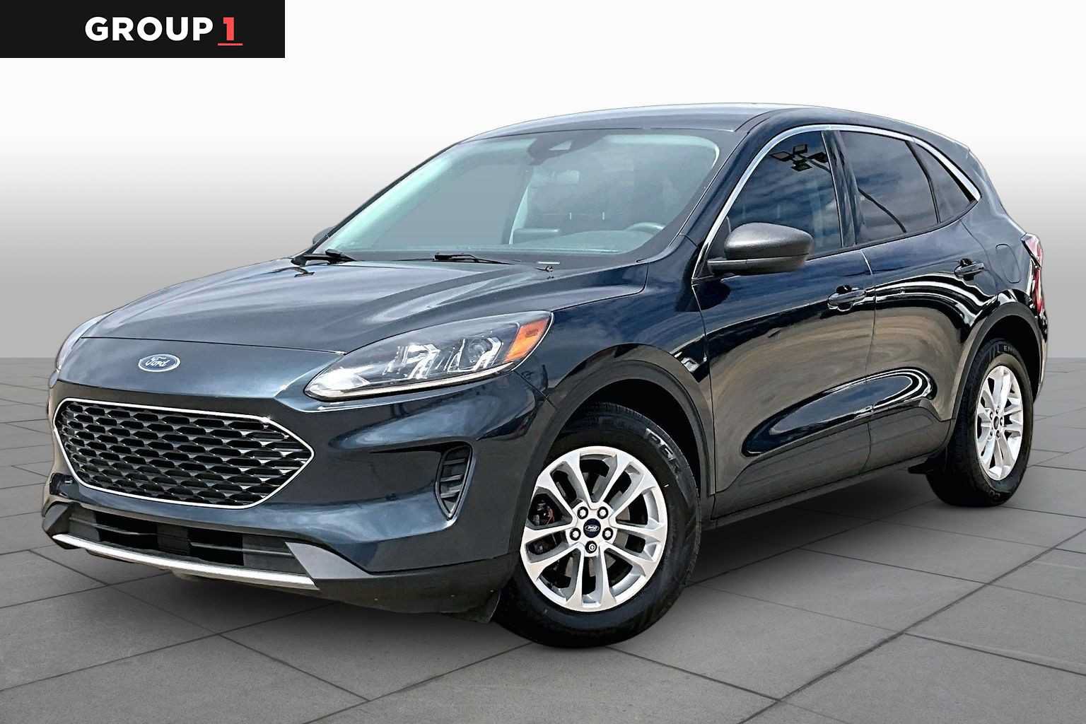 Used 2022 Ford Escape SE FWD image 1
