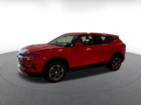 Used 2026 Chevrolet Blazer LT FWD image 7