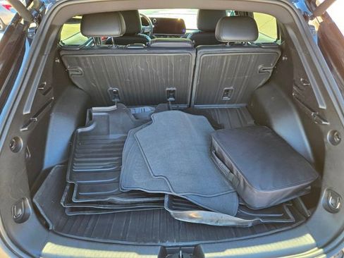 Used 2025 Chevrolet Equinox EV RS FWD image 18