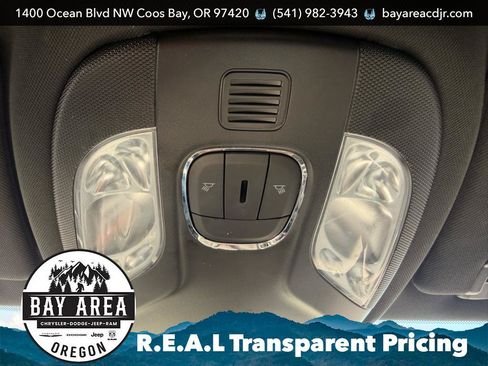 Used 2024 Jeep Compass Latitude AWD/4WD image 28