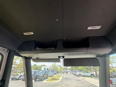 Used 2024 Chevrolet Brightdrop 600 w/ Commercial Equipment Package AWD/4WD image 13