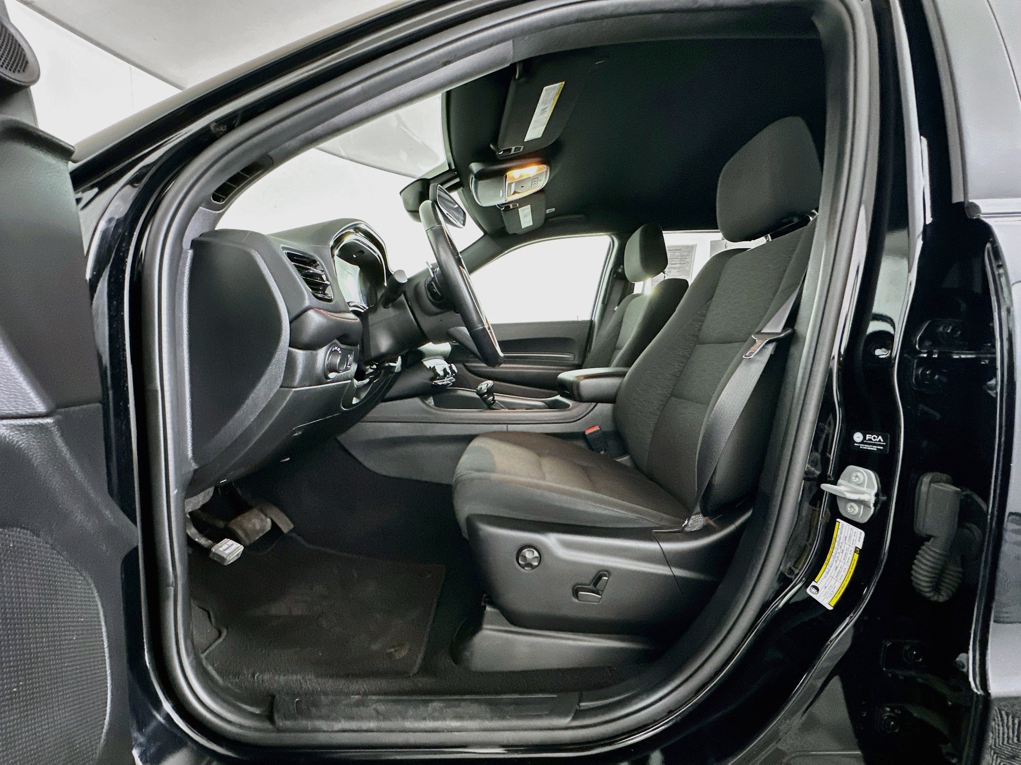 Used 2025 Dodge Durango GT AWD/4WD image 13