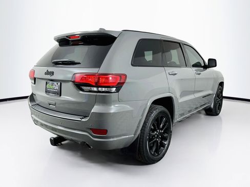 Used 2021 Jeep Grand Cherokee Laredo X AWD/4WD image 9