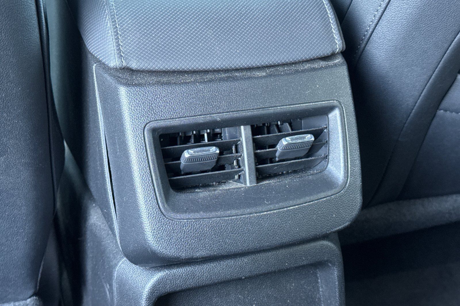 Used 2024 Chevrolet Equinox EV RS FWD image 39
