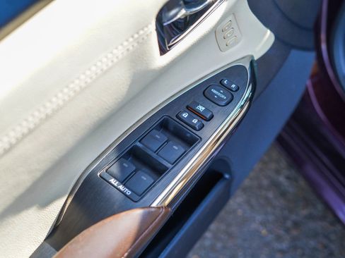 Used 2013 Toyota Avalon XLE Touring image 10