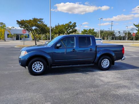 Used 2019 Nissan Frontier SV w/ Value Truck Package image 10