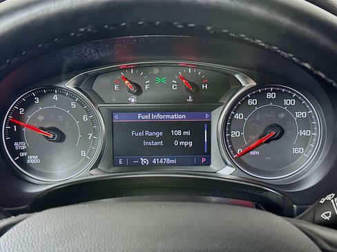 Used 2023 GMC Terrain SLT AWD/4WD image 12