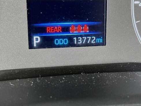 Used 2025 Toyota Corolla LE image 18