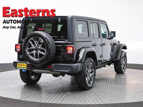 Used 2024 Jeep Wrangler Unlimited AWD/4WD image 5