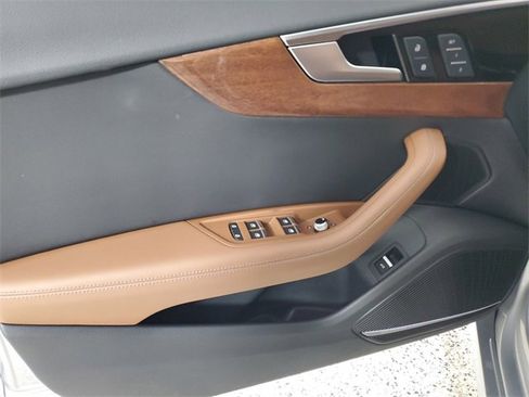 Used 2022 Audi A5 2.0T Premium Plus w/ Premium Plus image 18