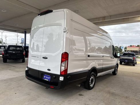 Used 2024 Ford Transit 250 148 High Roof Extended RWD image 8
