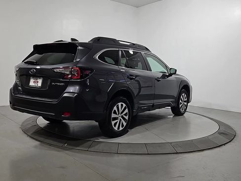 Certified 2025 Subaru Outback Premium AWD/4WD image 6