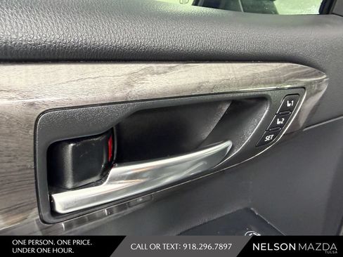 Used 2021 Toyota Highlander Platinum AWD/4WD image 20