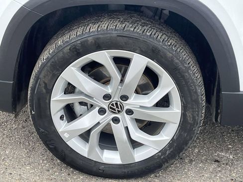 Used 2023 Volkswagen Taos S image 8