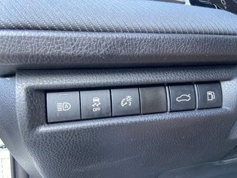 Used 2025 Toyota Camry SE FWD image 44