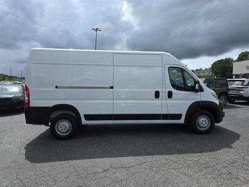 New 2025 RAM ProMaster 2500 w/ Power Group image 2