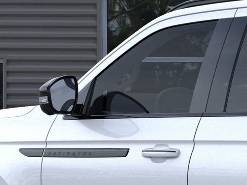 New 2026 Lincoln Navigator Reserve AWD/4WD image 20