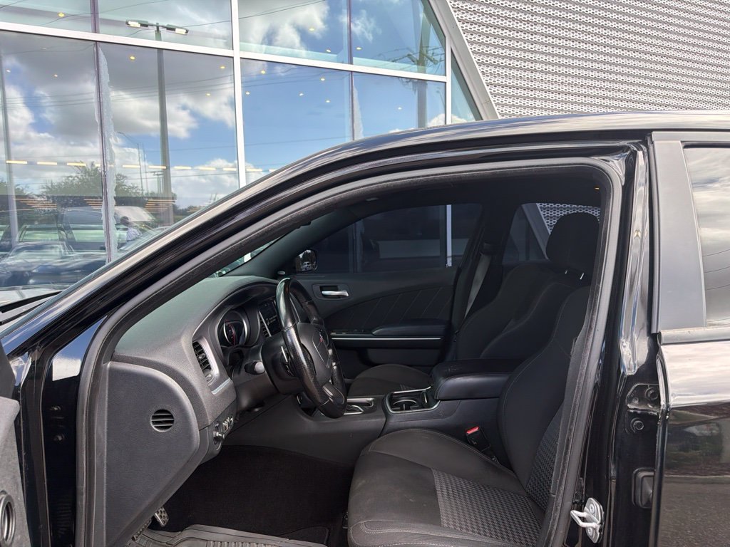 Used 2019 Dodge Charger GT RWD image 8