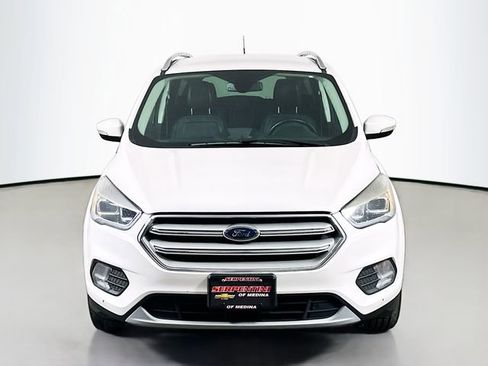 Used 2019 Ford Escape Titanium image 4