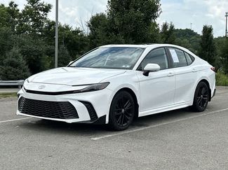 Used 2025 Toyota Camry SE w/ Multimedia Upgrade Package FWD video 1