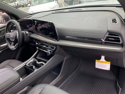 New 2026 Chevrolet Traverse LT w/ Driver Confidence Package image 20