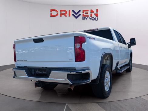 Used 2021 Chevrolet Silverado 2500 LT w/ Fleet Comfort Package AWD/4WD image 5