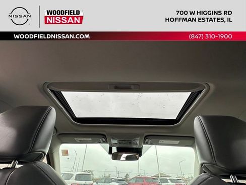 Used 2021 Toyota RAV4 XLE Premium AWD/4WD image 33