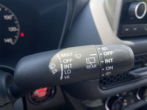 Used 2024 Honda HR-V LX image 23
