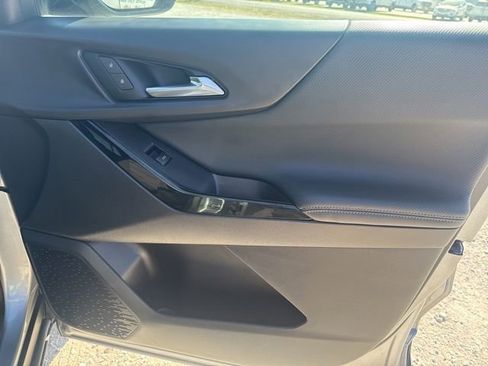 Used 2025 Chevrolet Equinox LT image 21