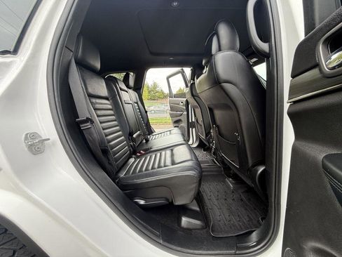 Used 2019 Jeep Grand Cherokee Limited X AWD/4WD image 24