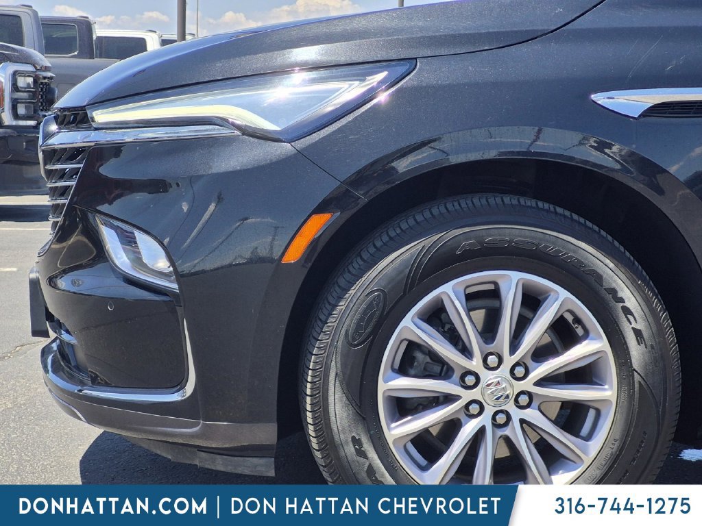 Used 2024 Buick Enclave Premium AWD/4WD image 14