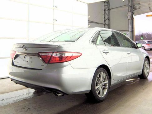 Used 2017 Toyota Camry SE w/ Protection Package (Q2) image 3